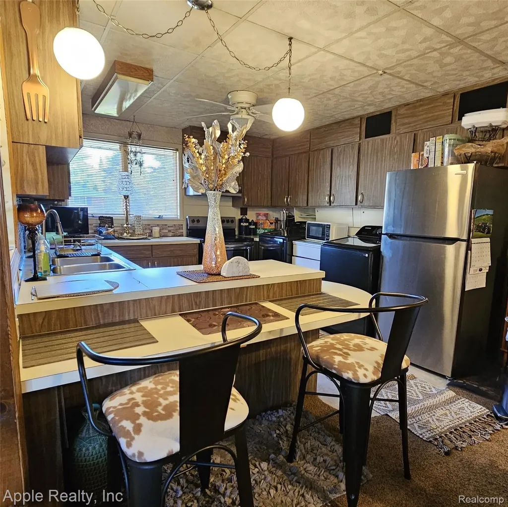 4851 Harrison Street Wayne City MI 48184