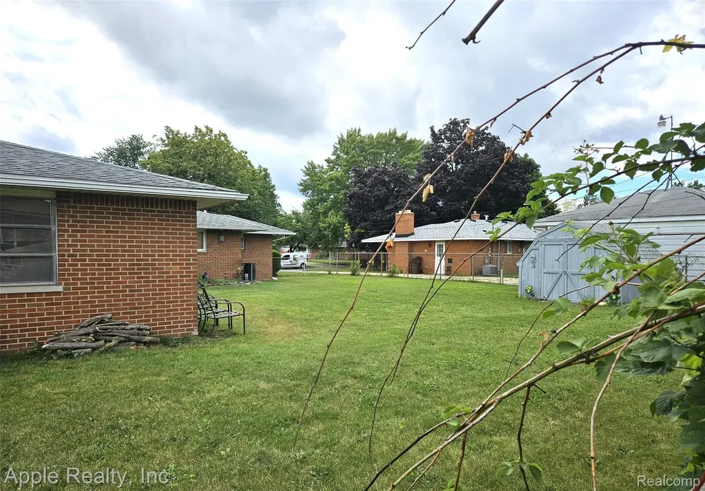 4851 Harrison Street Wayne City MI 48184