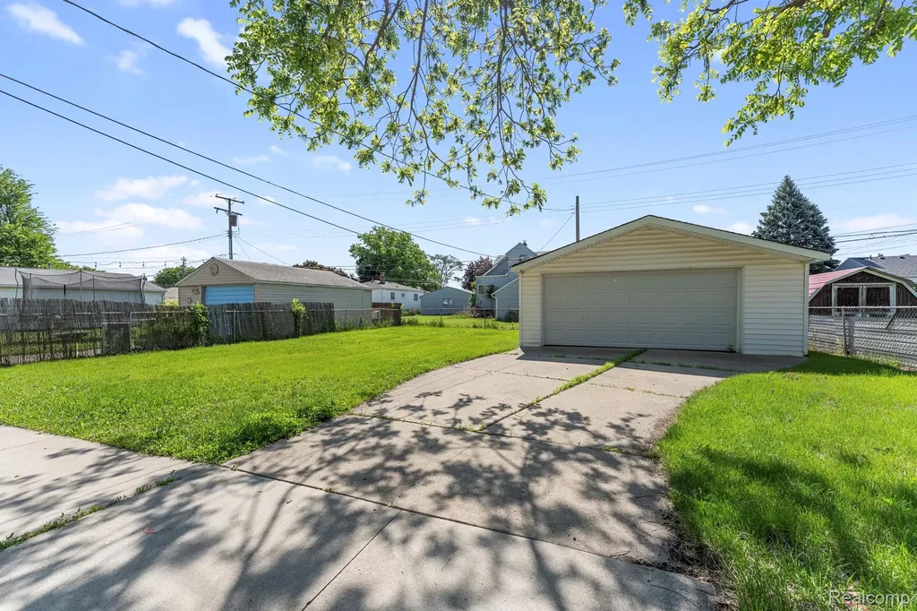1409 Marion Avenue Lincoln Park City MI 48146