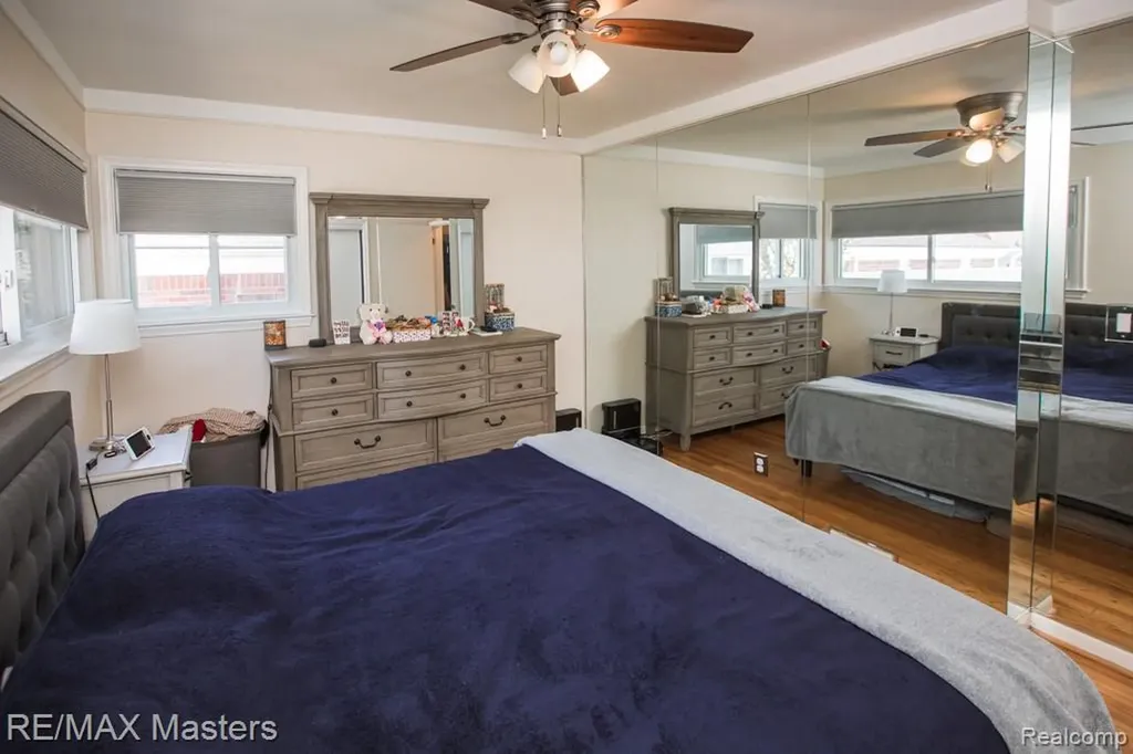 13443 Chestnut Street Southgate City MI 48195