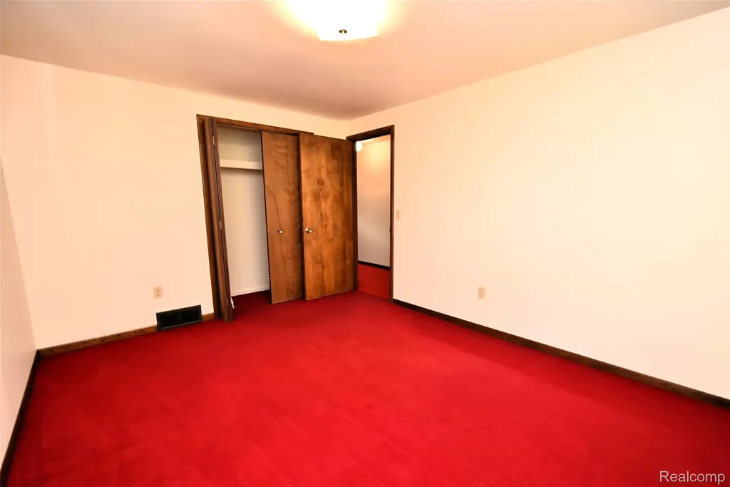 2356 Rochester Road Addison Township MI 48367