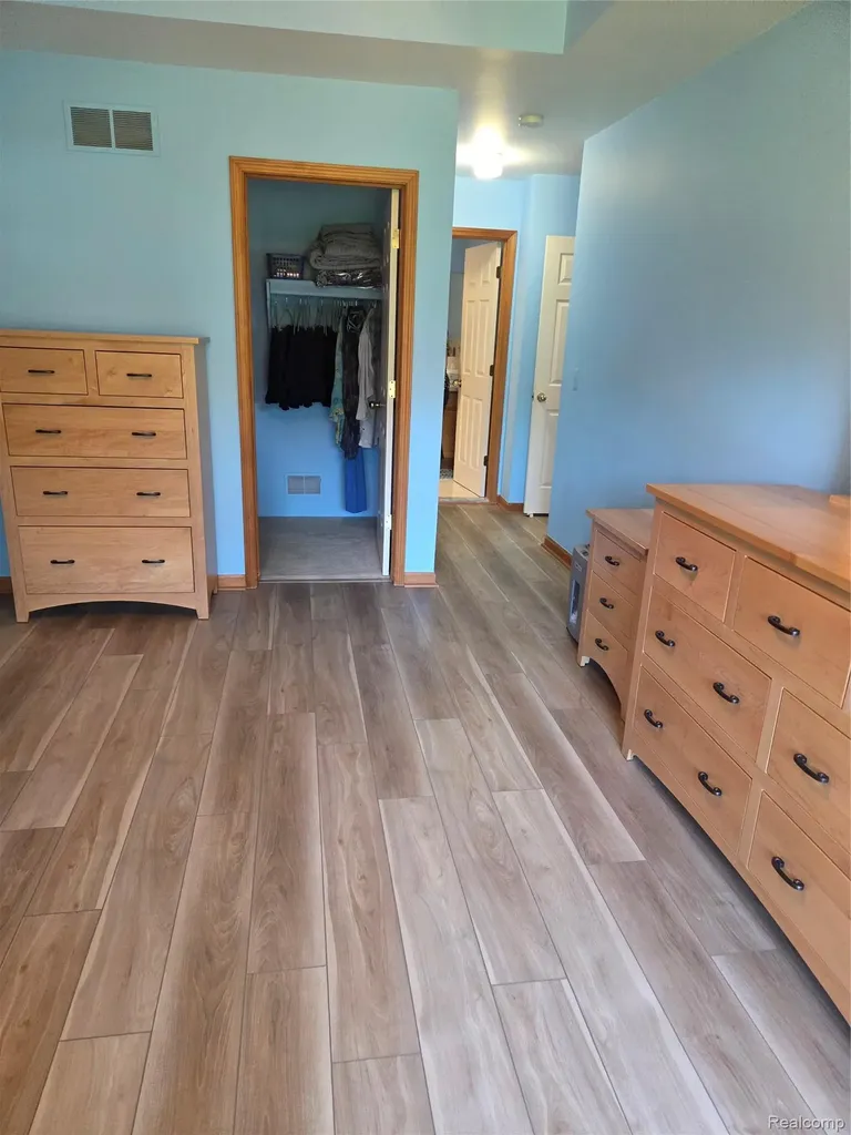 30118 Indianwood Drive Chesterfield Township MI 48047