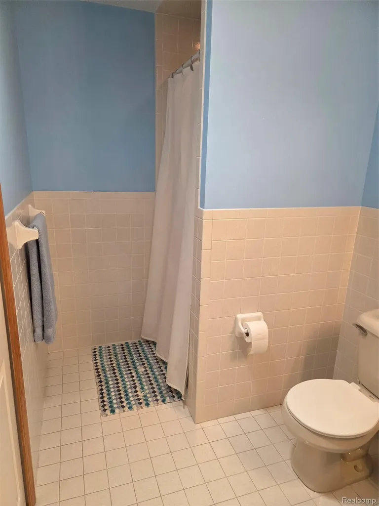 30118 Indianwood Drive Chesterfield Township MI 48047