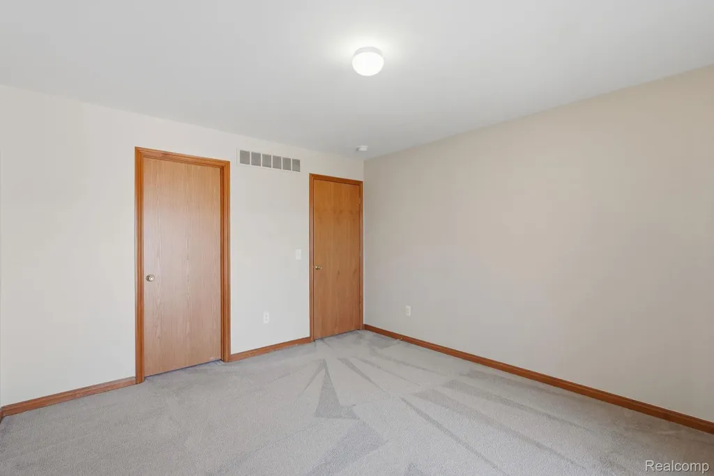 28712 Sheffield Court Chesterfield Township MI 48047