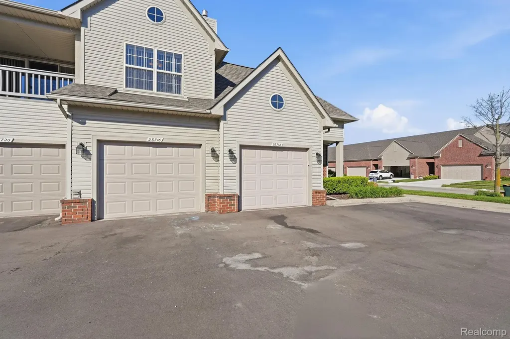 28712 Sheffield Court Chesterfield Township MI 48047
