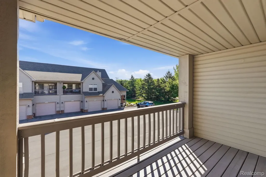 28712 Sheffield Court Chesterfield Township MI 48047
