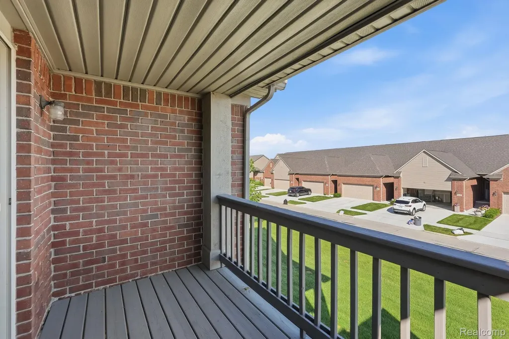 28712 Sheffield Court Chesterfield Township MI 48047