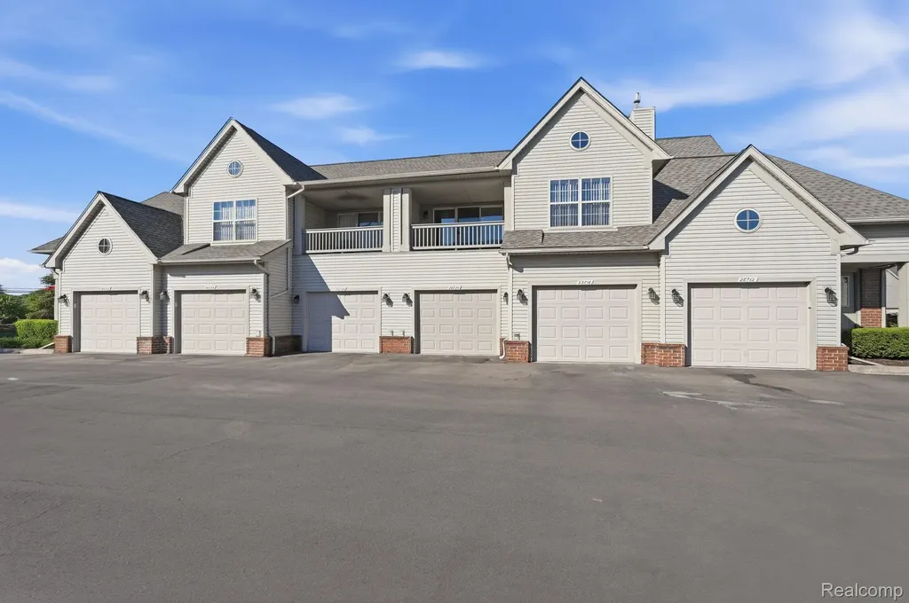 28712 Sheffield Court Chesterfield Township MI 48047