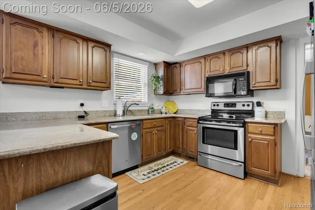 4055 Old Dominion Drive West Bloomfield Charter Township MI 48323