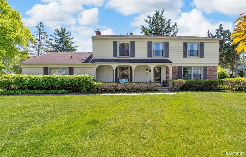 4055 Old Dominion Drive West Bloomfield Charter Township MI 48323