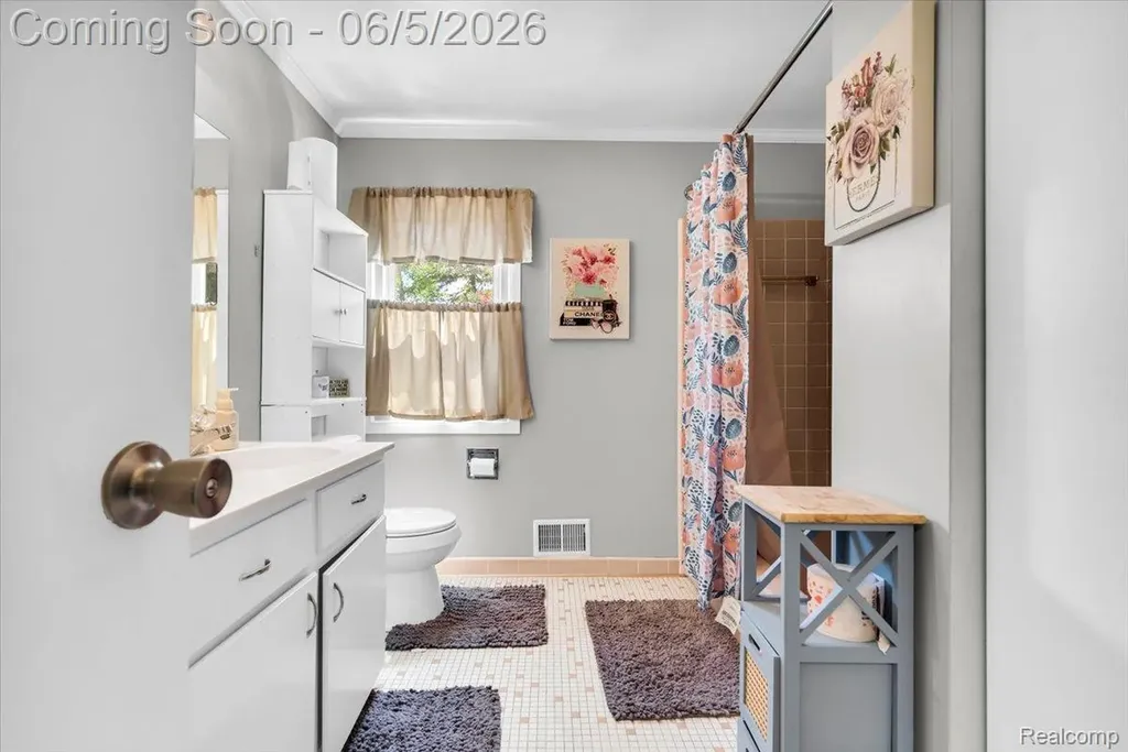 4055 Old Dominion Drive West Bloomfield Charter Township MI 48323