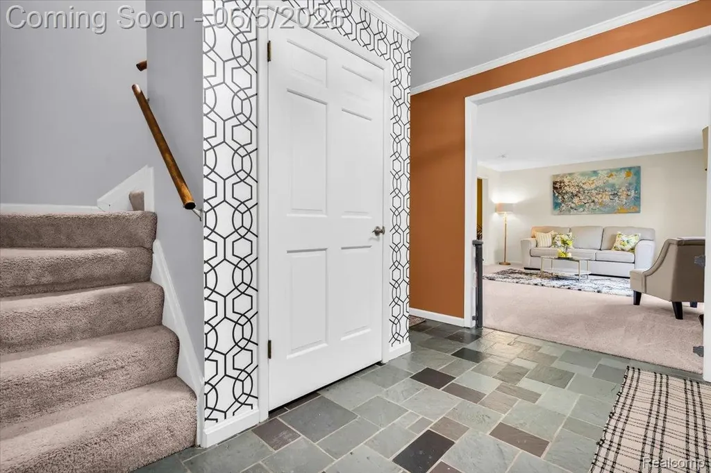 4055 Old Dominion Drive West Bloomfield Charter Township MI 48323