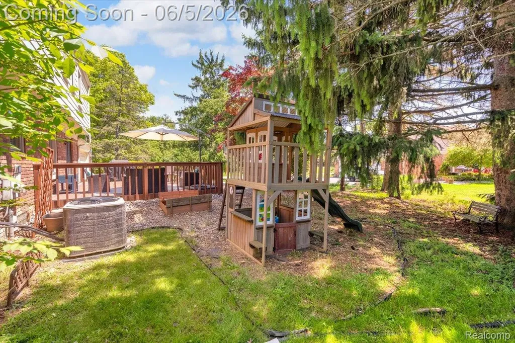 4055 Old Dominion Drive West Bloomfield Charter Township MI 48323