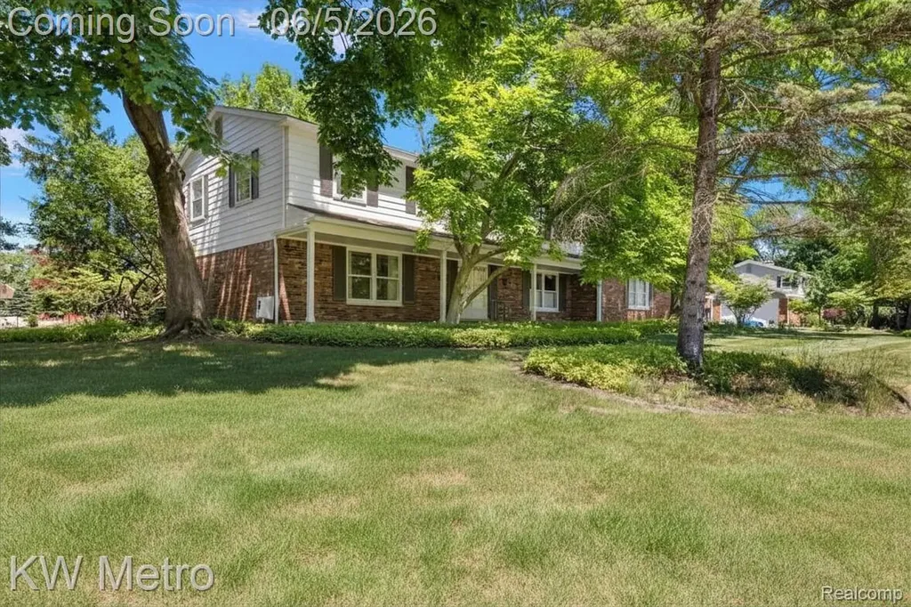 7036 Lindenmere Drive Bloomfield Hills City MI 48301