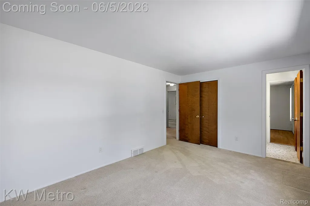 7036 Lindenmere Drive Bloomfield Hills City MI 48301