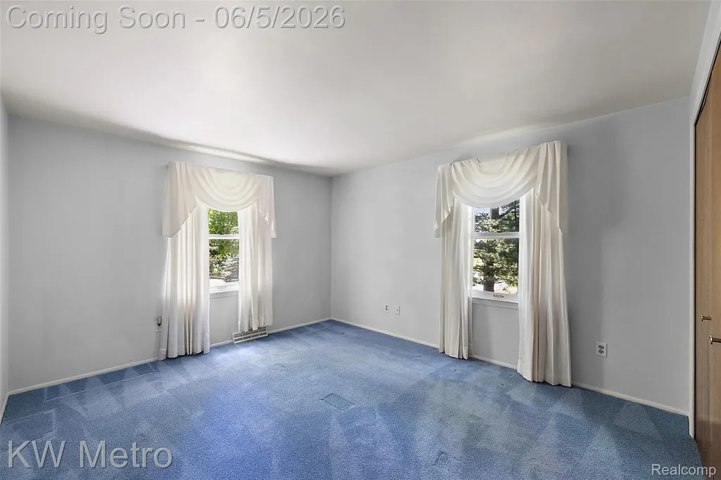 7036 Lindenmere Drive Bloomfield Hills City MI 48301