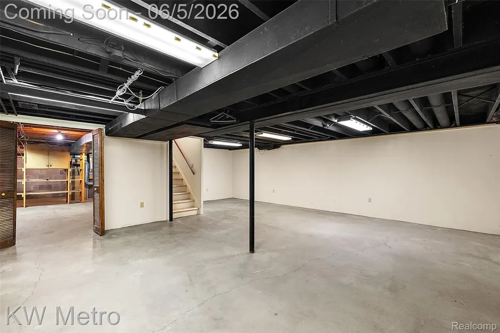7036 Lindenmere Drive Bloomfield Hills City MI 48301