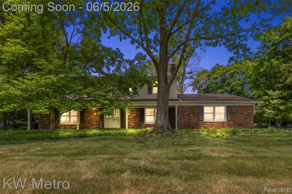 7036 Lindenmere Drive Bloomfield Hills City MI 48301