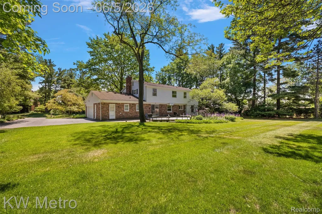 7036 Lindenmere Drive Bloomfield Hills City MI 48301