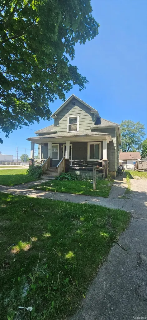 1819 S Niagara Street Saginaw City MI 48602