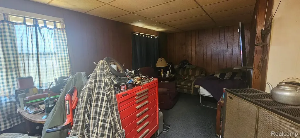 1819 S Niagara Street Saginaw City MI 48602