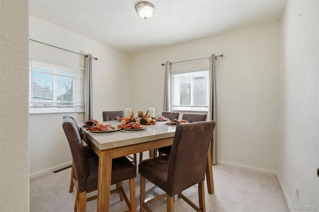 1631 Clara Street Clinton Charter Township MI 48036