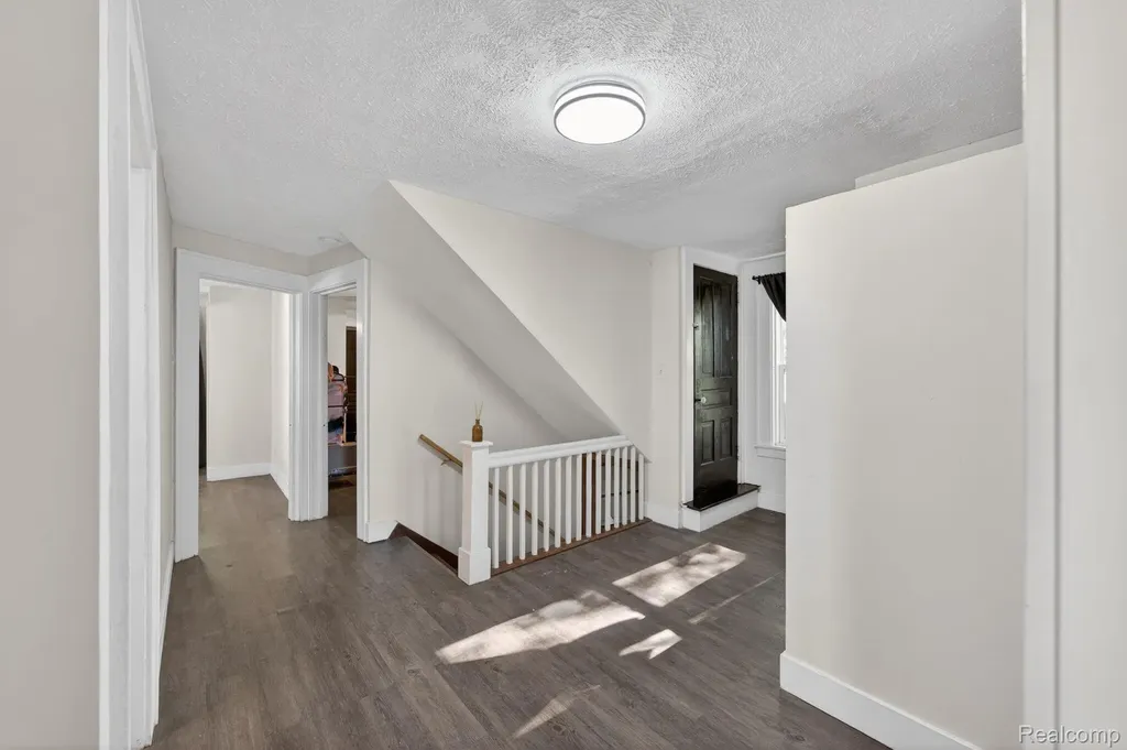 925 W Kalamazoo Street Lansing City MI 48915