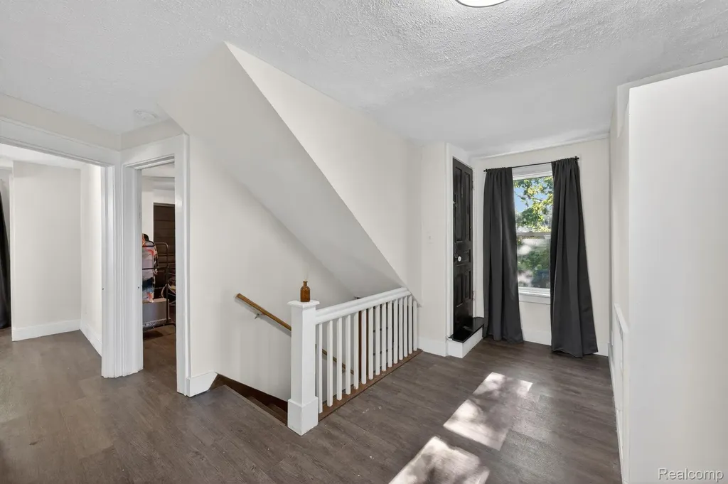 925 W Kalamazoo Street Lansing City MI 48915