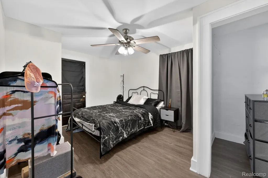 925 W Kalamazoo Street Lansing City MI 48915