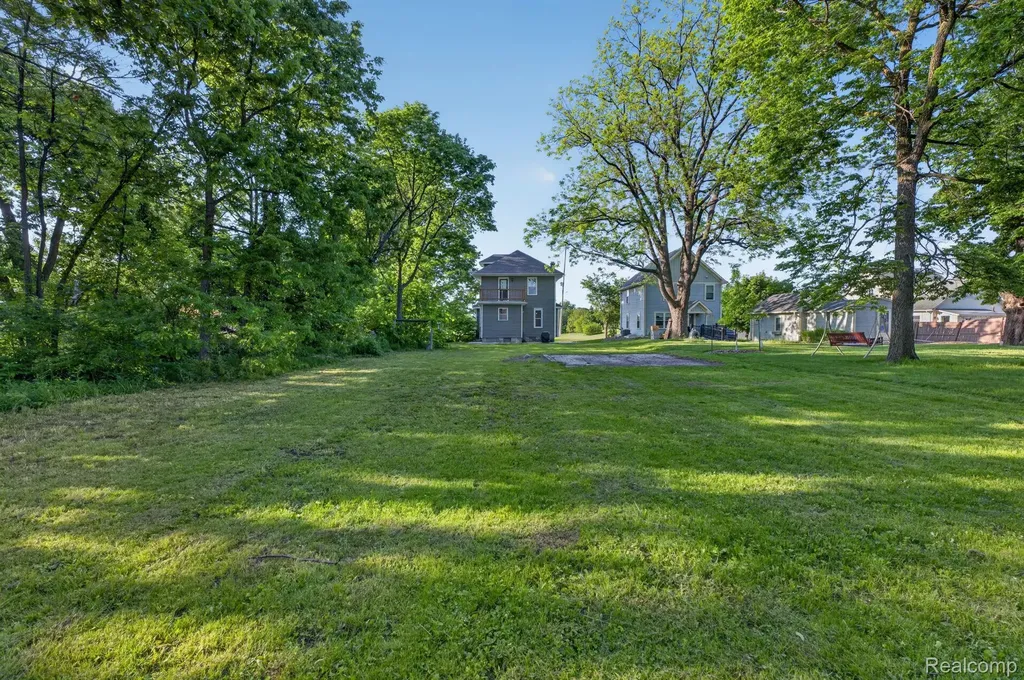 925 W Kalamazoo Street Lansing City MI 48915