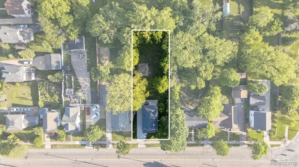 925 W Kalamazoo Street Lansing City MI 48915