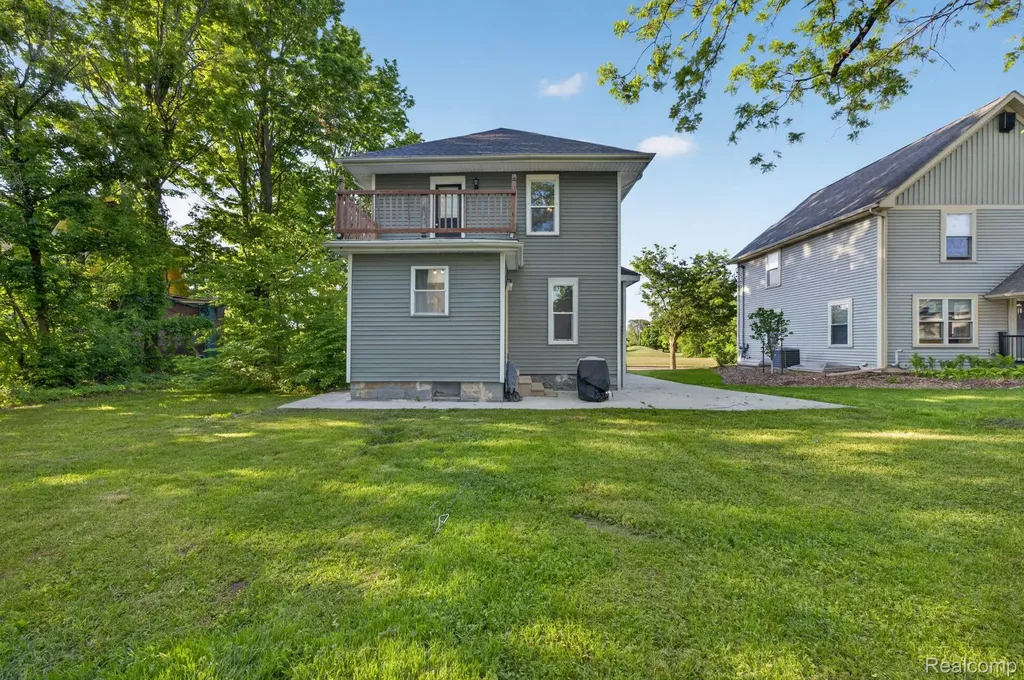 925 W Kalamazoo Street Lansing City MI 48915