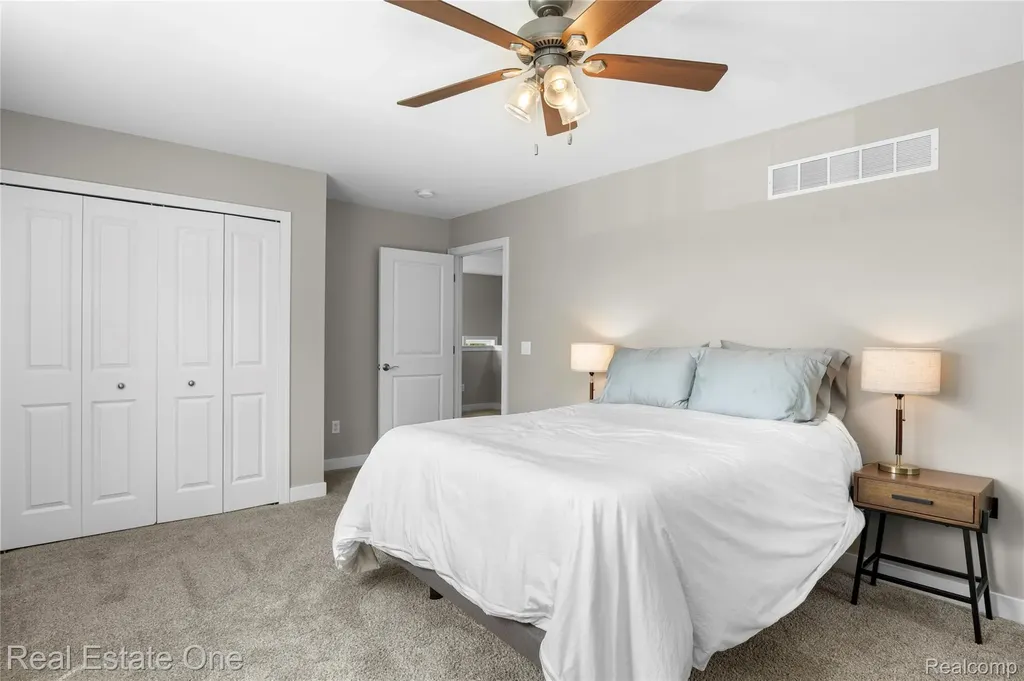 3259 Rush Lake Road Hamburg Township MI 48169