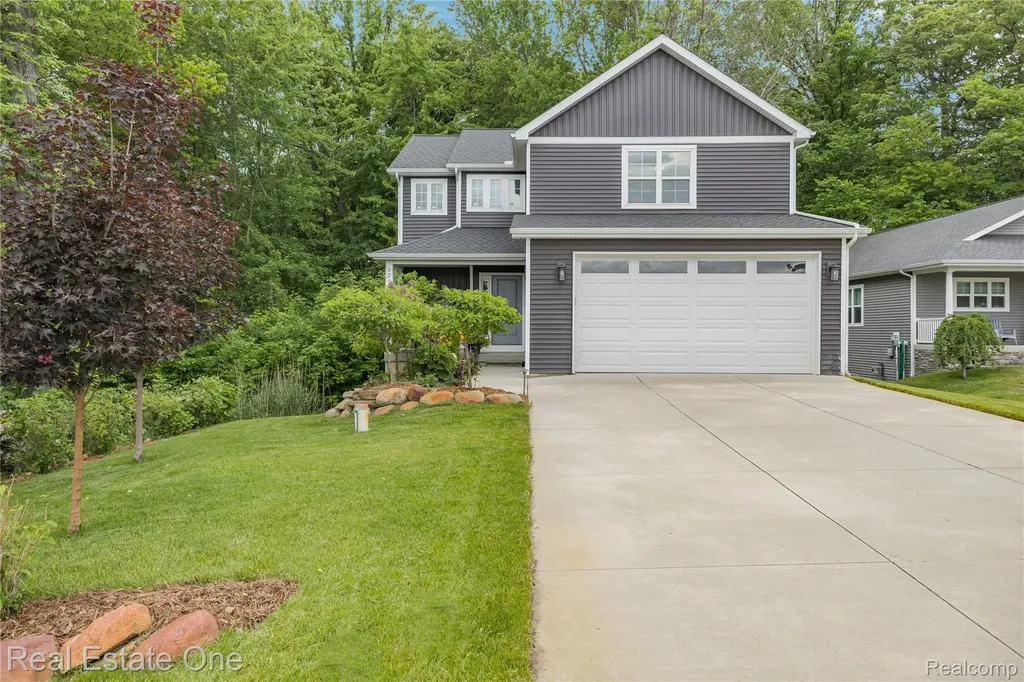 3259 Rush Lake Road Hamburg Township MI 48169