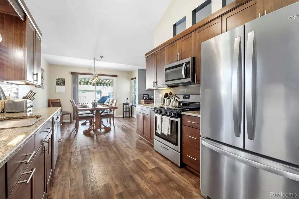 5514 Greenway Drive Trenton City MI 48183