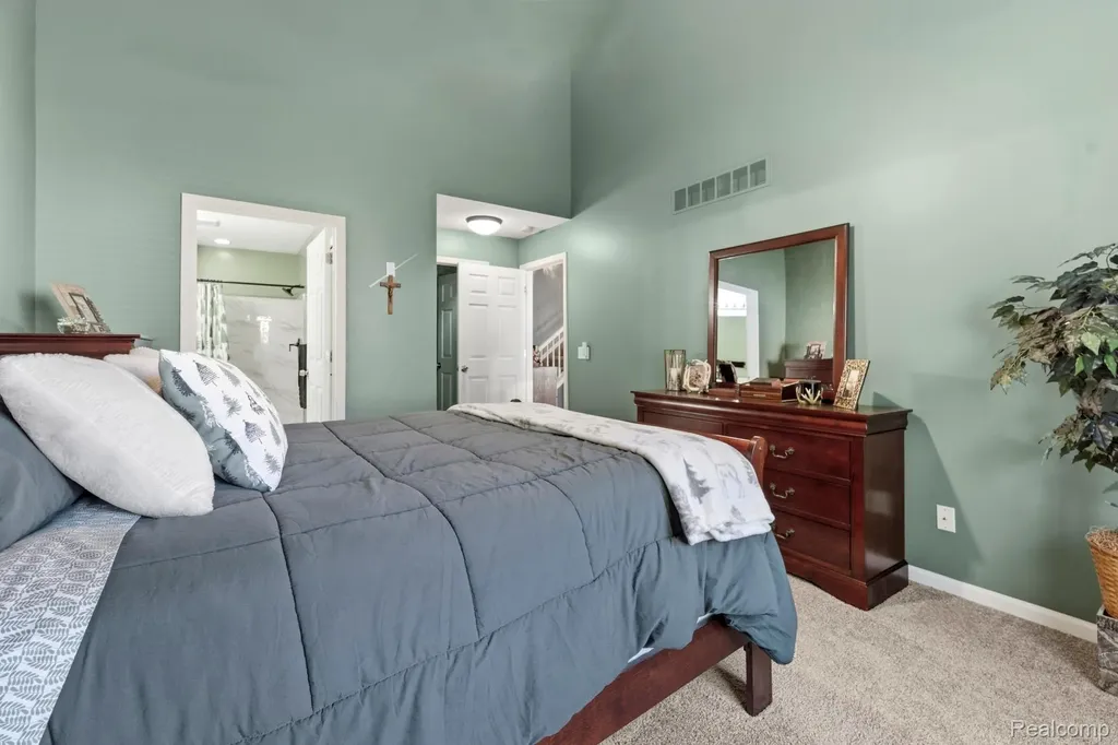 5514 Greenway Drive Trenton City MI 48183