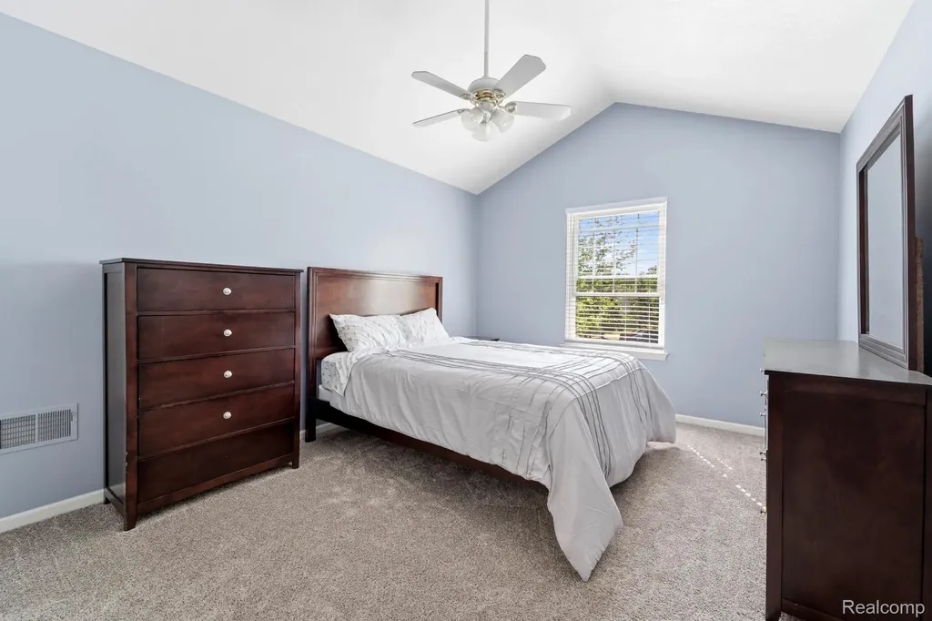5514 Greenway Drive Trenton City MI 48183