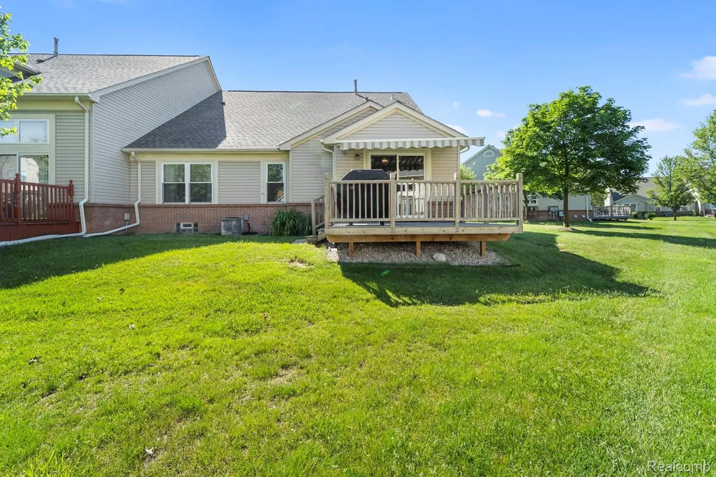 5514 Greenway Drive Trenton City MI 48183