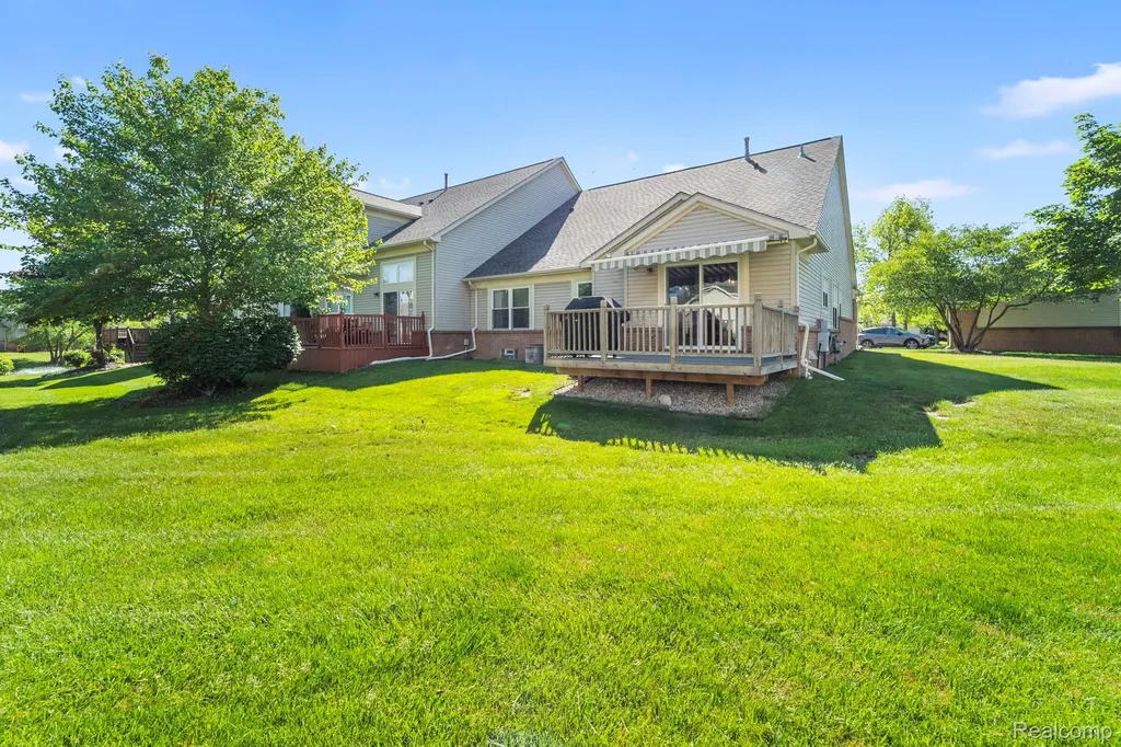 5514 Greenway Drive Trenton City MI 48183