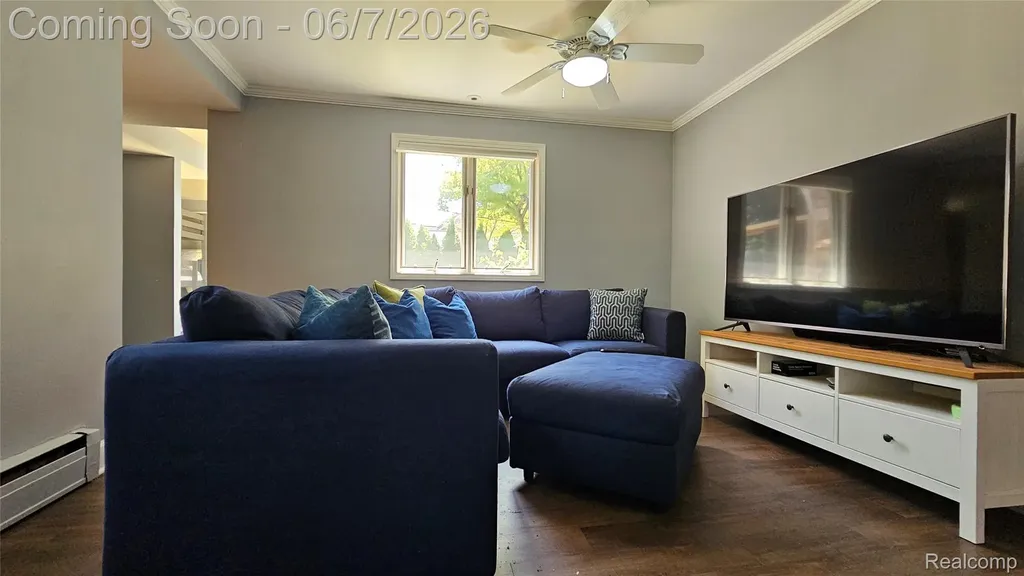 10202 Buhl Hamburg Township MI 48169