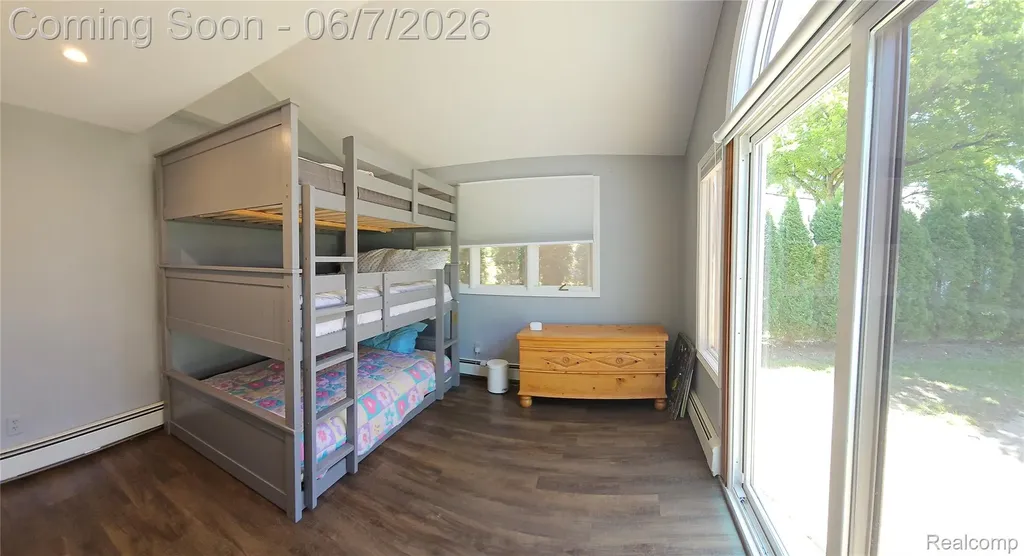 10202 Buhl Hamburg Township MI 48169