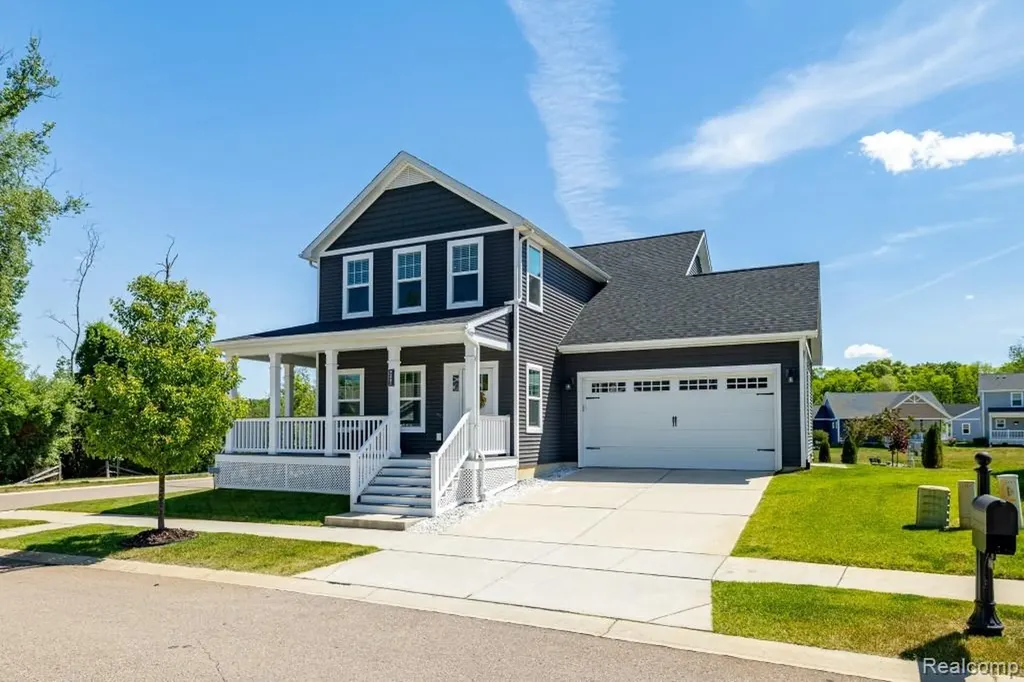 9261 Regency Boulevard Hamburg Township MI 48169