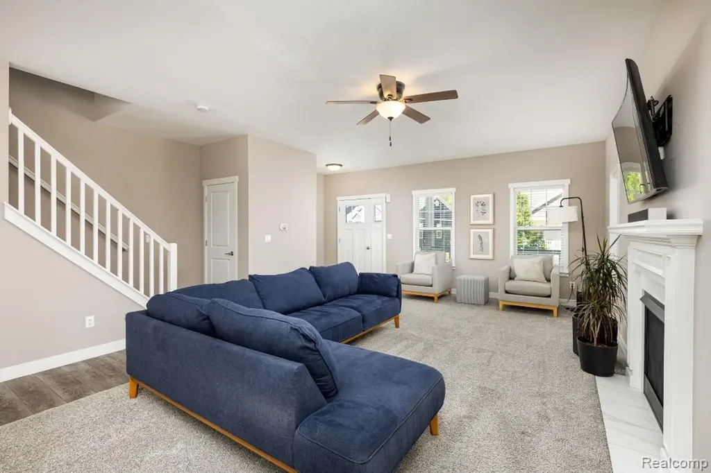 9261 Regency Boulevard Hamburg Township MI 48169