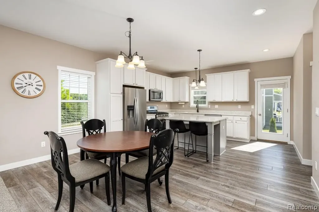9261 Regency Boulevard Hamburg Township MI 48169