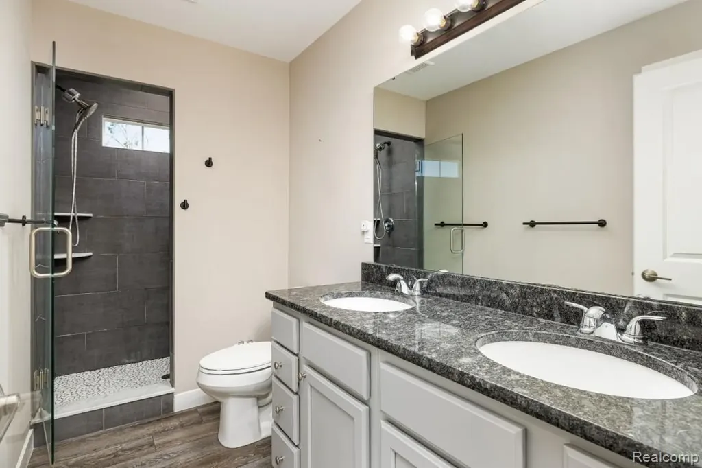9261 Regency Boulevard Hamburg Township MI 48169