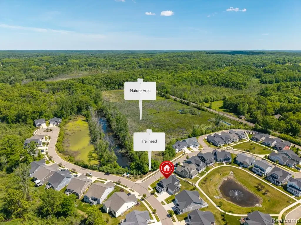 9261 Regency Boulevard Hamburg Township MI 48169