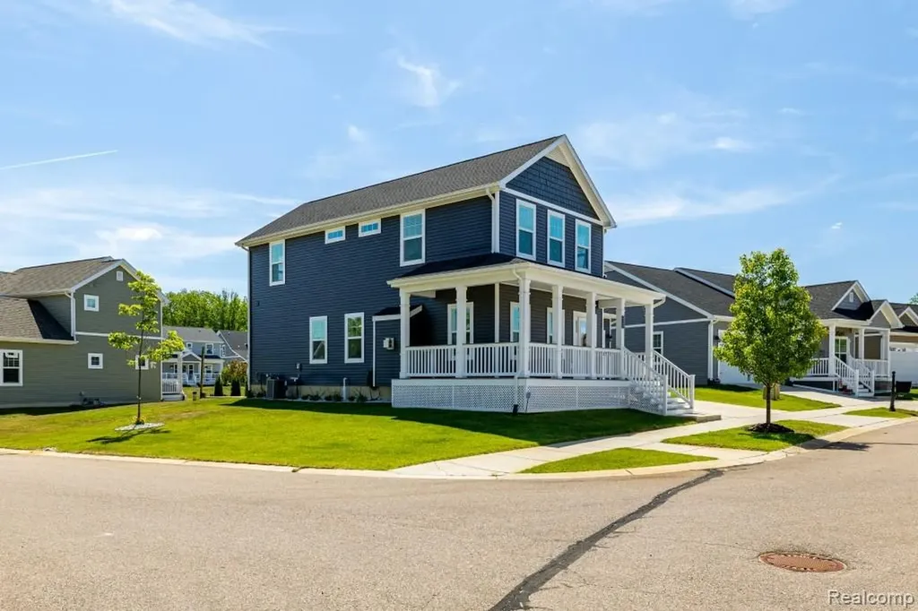 9261 Regency Boulevard Hamburg Township MI 48169