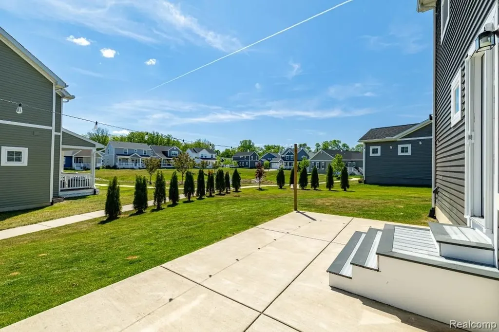 9261 Regency Boulevard Hamburg Township MI 48169