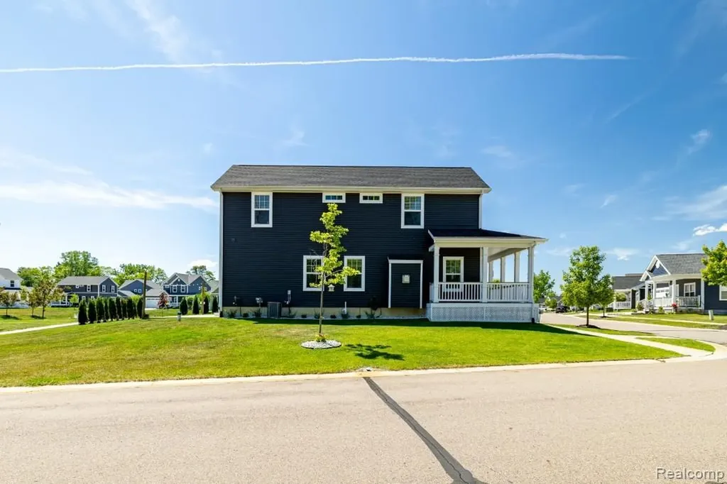 9261 Regency Boulevard Hamburg Township MI 48169