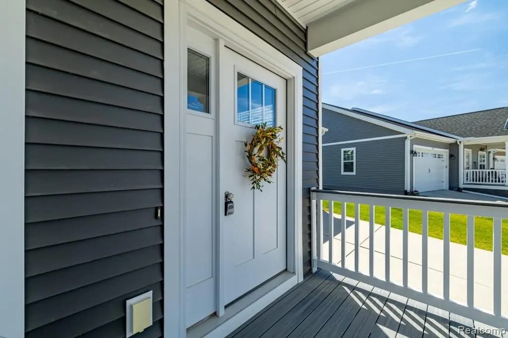9261 Regency Boulevard Hamburg Township MI 48169